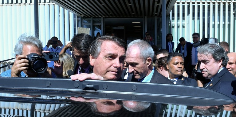 Em visita ao Senado, Bolsonaro negou participação em eventual tentativa de golpe de Estado Em visita ao Senado, Bolsonaro negou participação em eventual tentativa de golpe de Estado