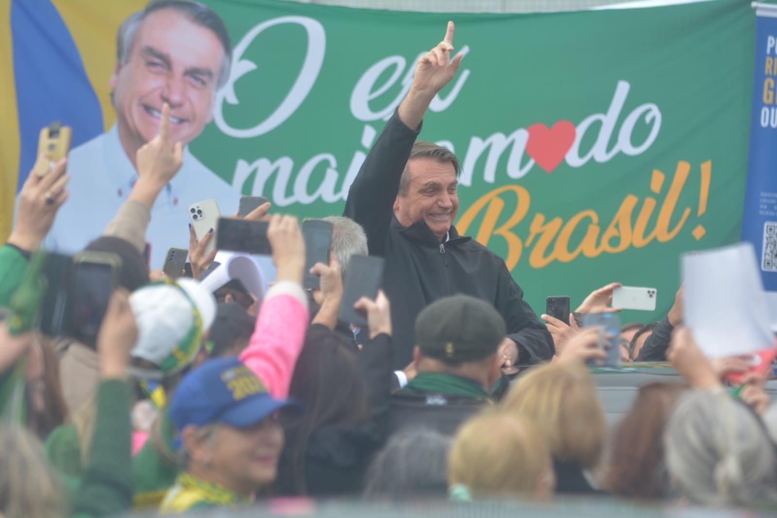Bolsonaro desembarca para cumprir agenda em Porto Alegre 