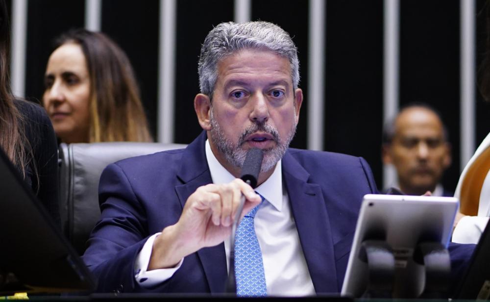 Antes da vota&ccedil;&atilde;o no plen&aacute;rio, Lira afirmou que tamb&eacute;m deve se reunir com prefeitos das capitais