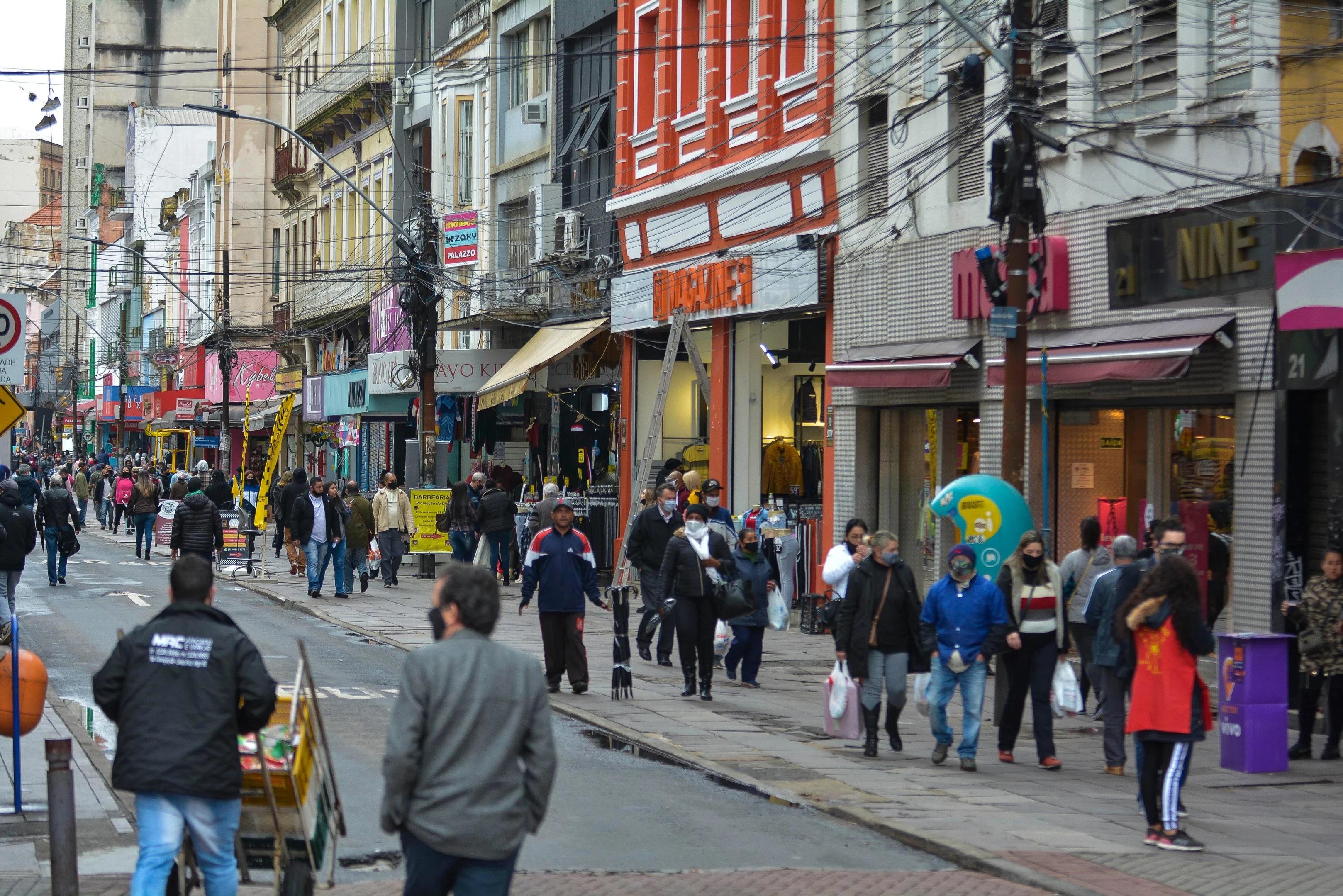 Porto Alegre perdeu 76.781 pessoas nos &uacute;ltimos 12 anos