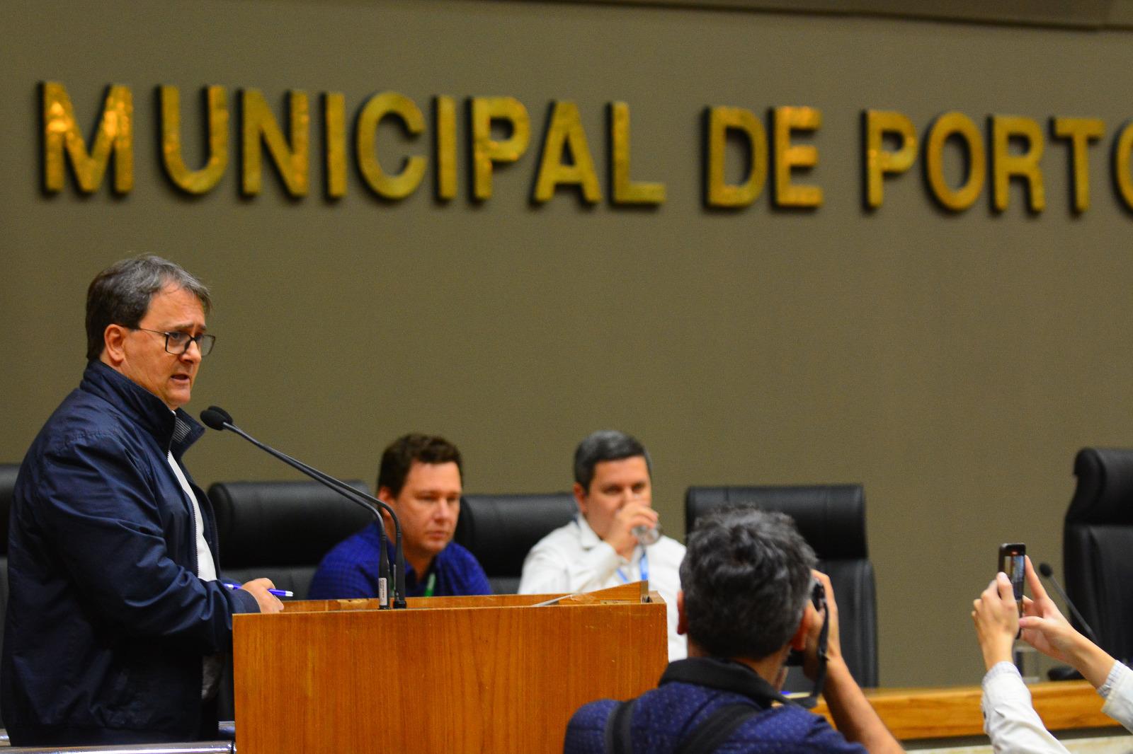 Julio Hofer, Felipe Werhmann e Alessandro Trindade representaram a CEEE Equatorial na C&acirc;mara