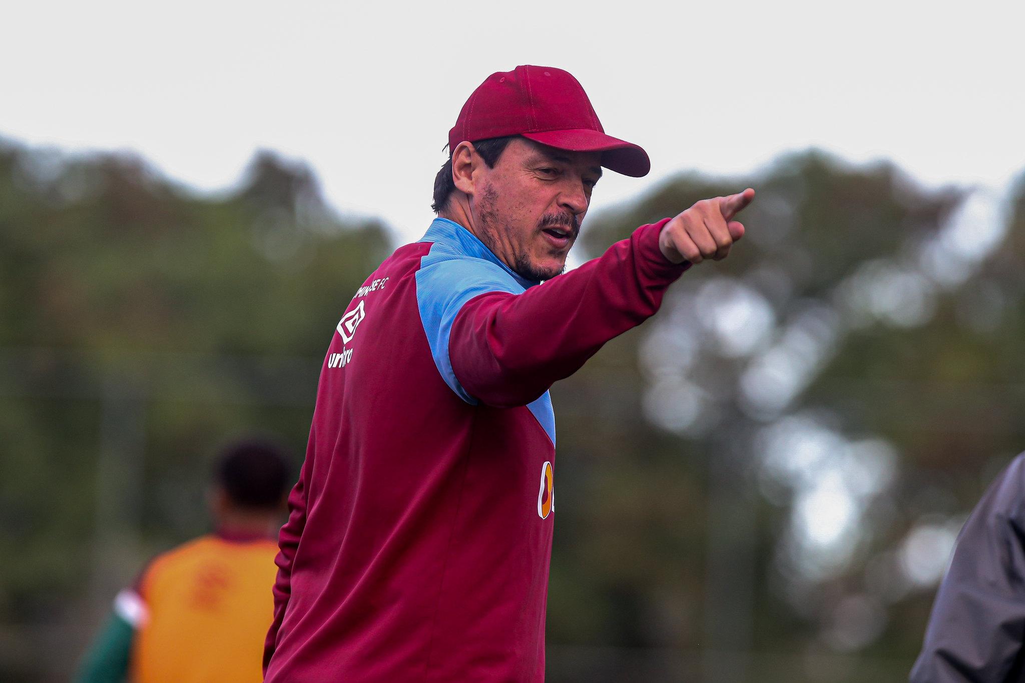 CBF define Fernando Diniz, do Fluminense, como t&eacute;cnico interino da sele&ccedil;&atilde;o brasileira