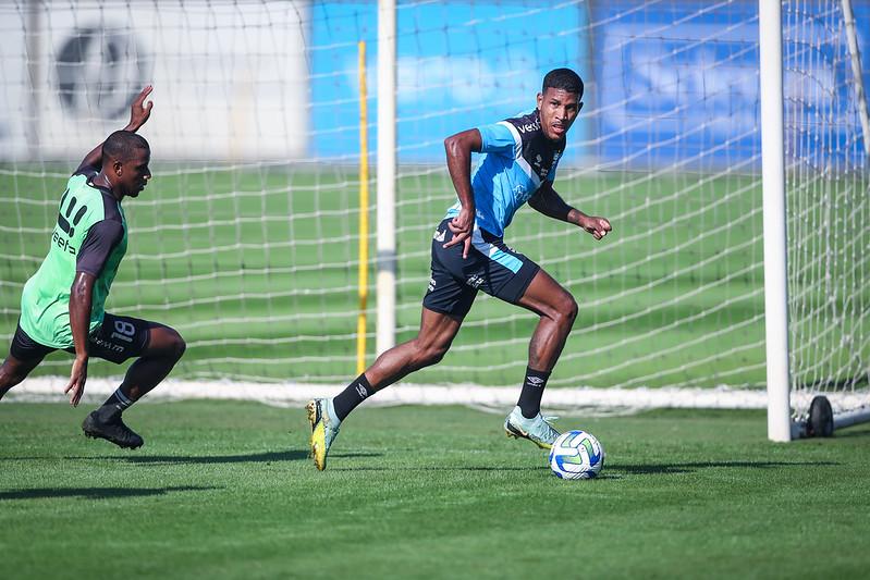 Gr&ecirc;mio negocia Thomas Luciano com Gil Vicente, de Portugal 