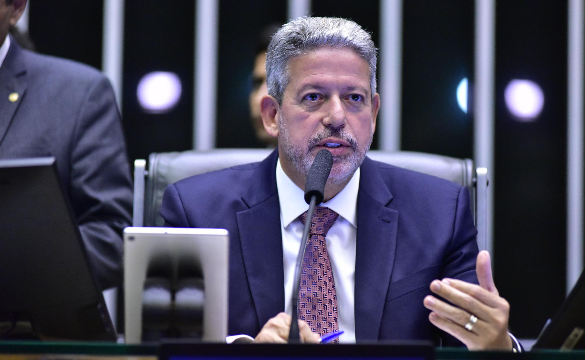 Lira espera apoio da maioria dos partidos para aprovar a proposta do arcabou&ccedil;o fiscal