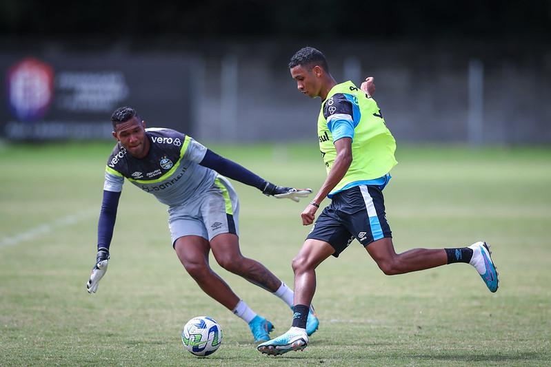 Adriel pode ser negociado com o Bahia 