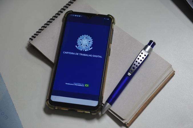 &Eacute; poss&iacute;vel concorrer &agrave;s vagas presencialmente ou pela internet