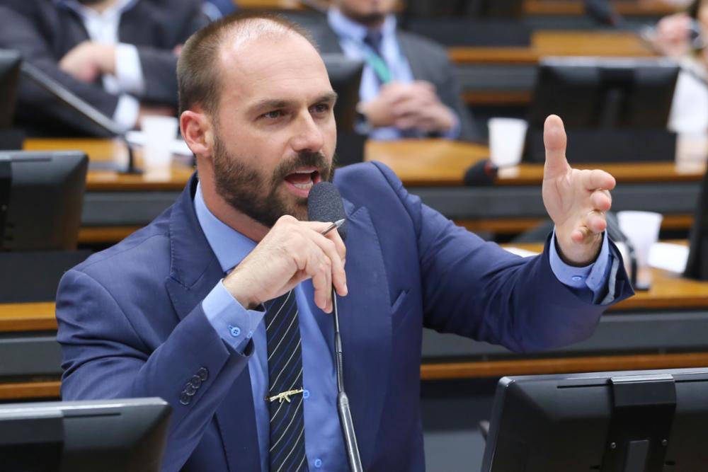Eduardo Bolsonaro comparou "professor doutrinador" a traficantes
