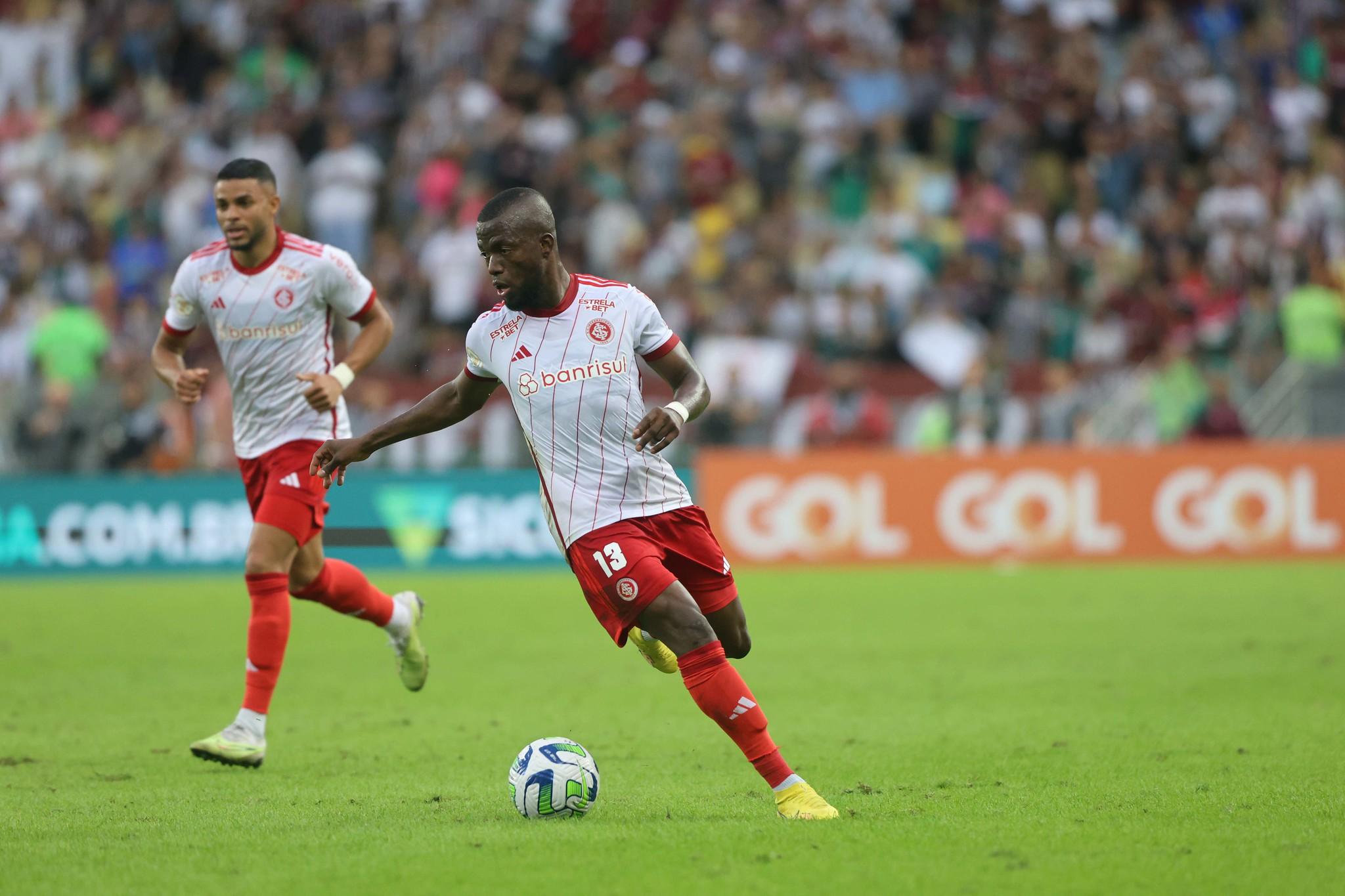 T&eacute;cnico reiterou que artilheiro ir&aacute; se encaixando no Colorado aos poucos