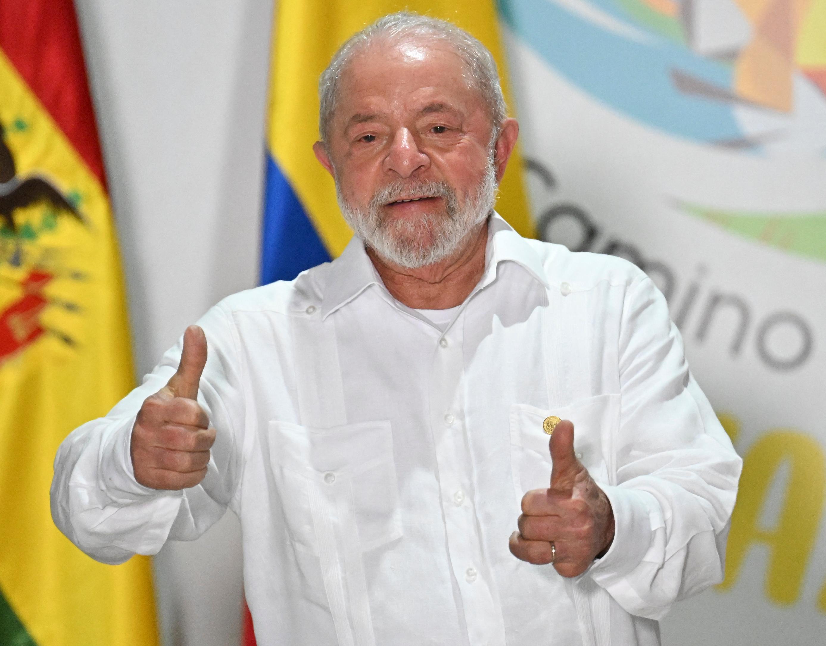 Lula promete "jogo duro" contra o desmatamento e diz que pode usar at&eacute; For&ccedil;as Armadas