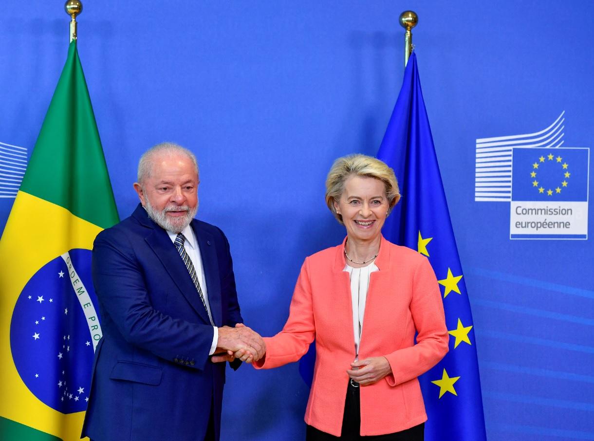 Lula diz que Brasil quer aprofundar discuss&atilde;o clim&aacute;tica com UE