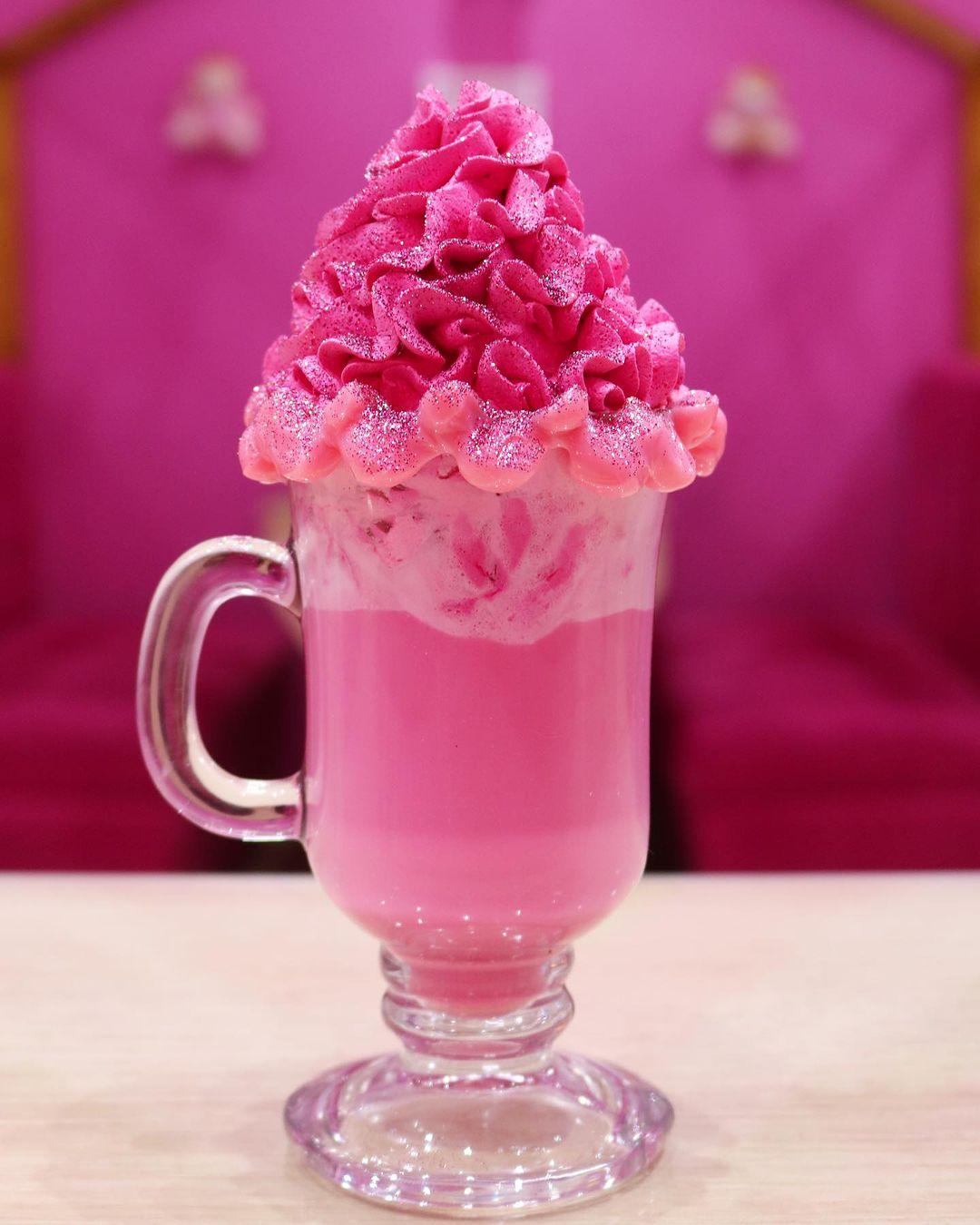Pink Palace criou diversas bebidas inspiradas na boneca Barbie