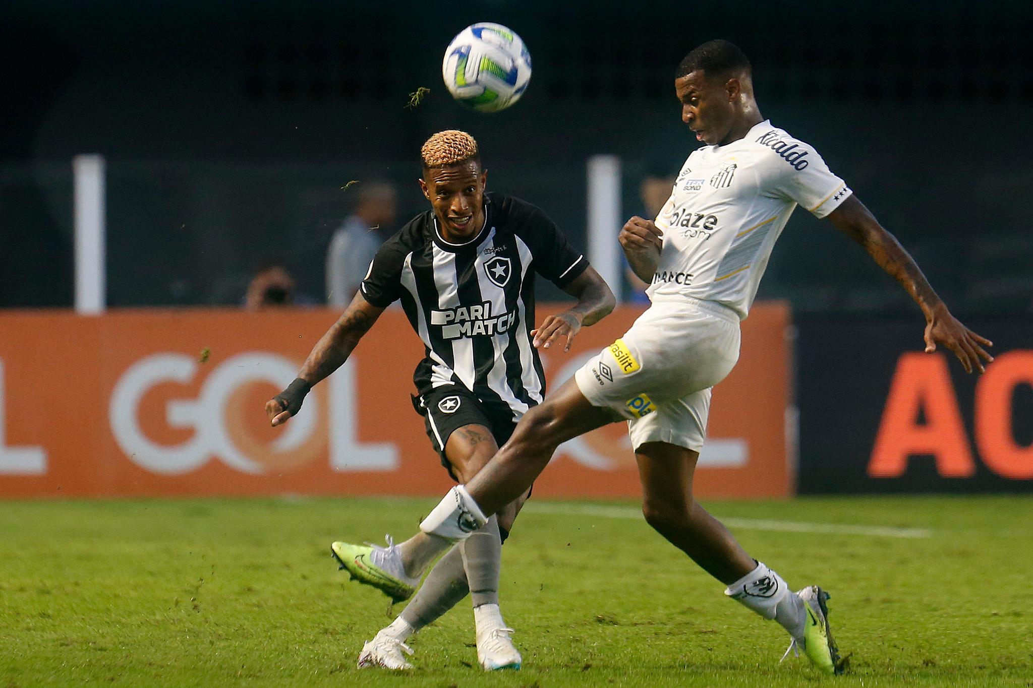 Santos chegou a abrir 2 a 0, mas cedeu o empate