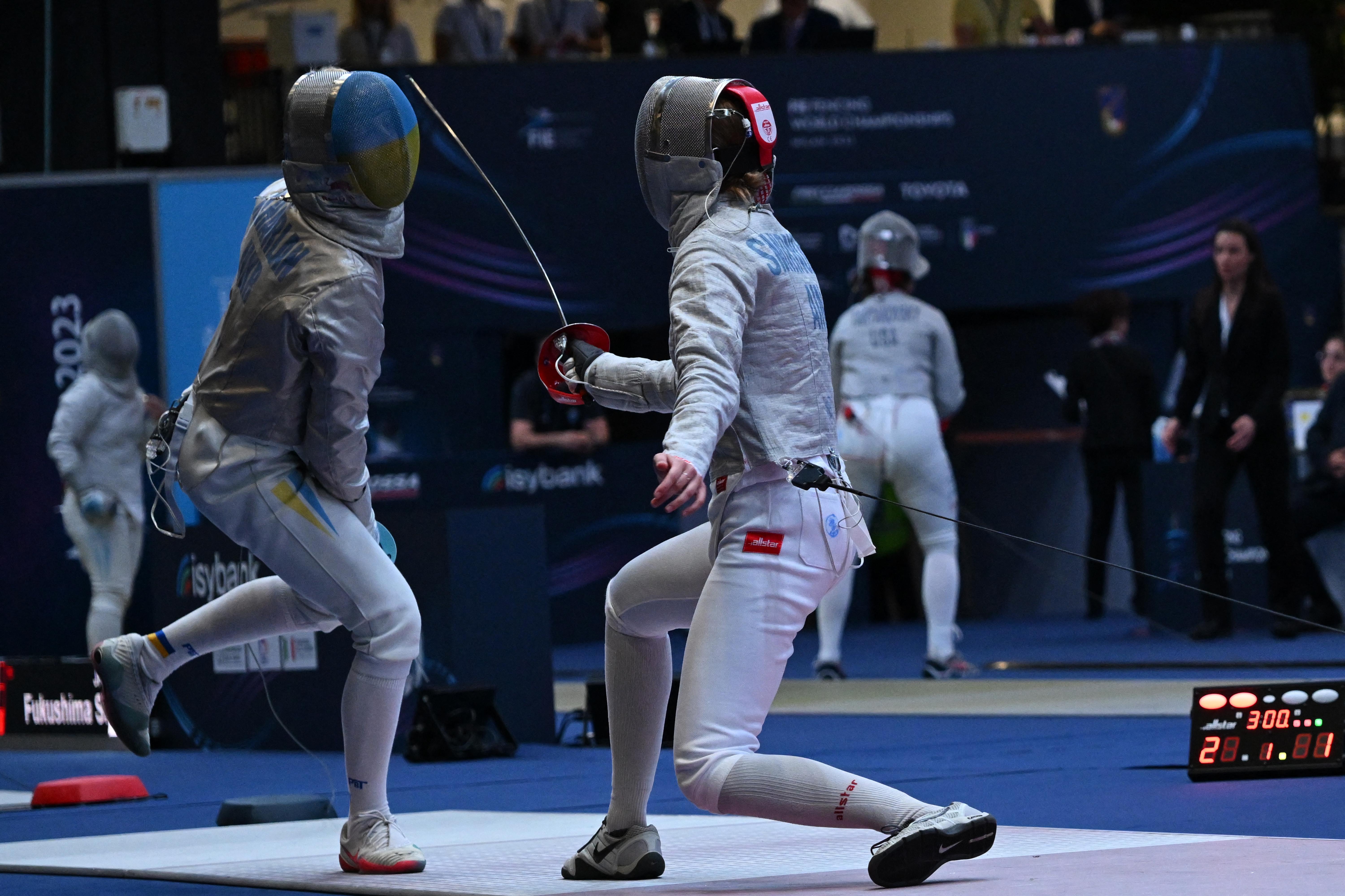 Ap&oacute;s invas&atilde;o da Ucr&acirc;nia, esgrima foi o primeiro esporte a permitir russos e bielorrussos em mar&ccedil;o