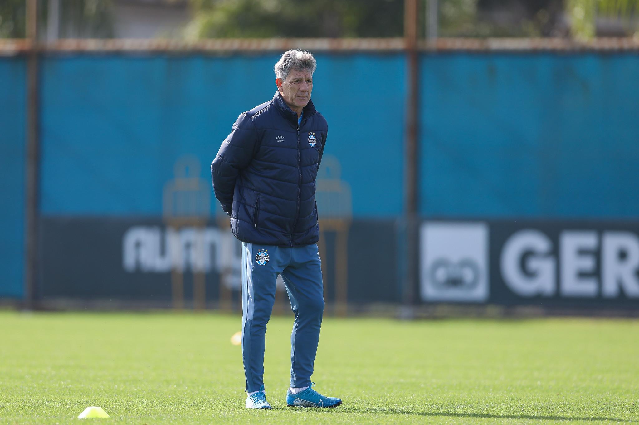 Renato ter&aacute; desfalques contra o Goi&aacute;s