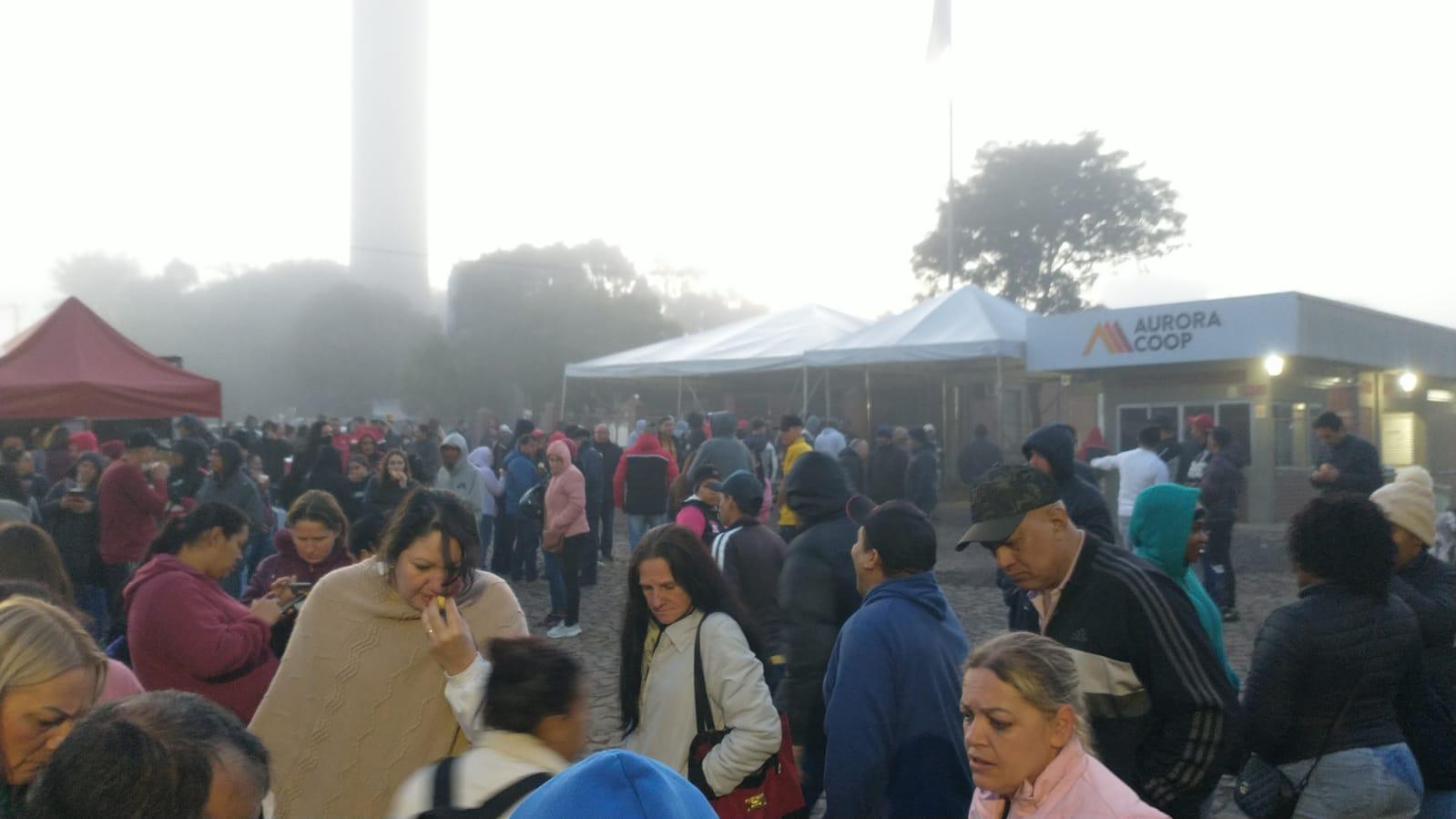 Mobiliza&ccedil;&otilde;es ocorrem em frente &agrave;s f&aacute;bricas, no bairro Tr&ecirc;s Vendas