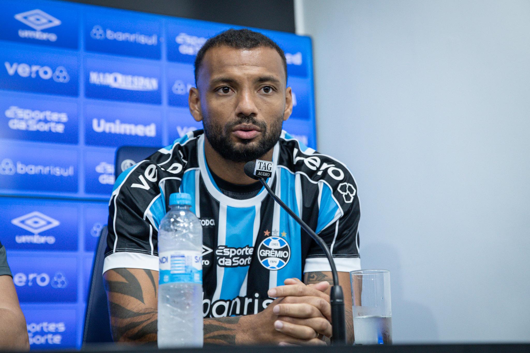 Jo&atilde;o Pedro vai vestir a camisa 11 no Gr&ecirc;mio