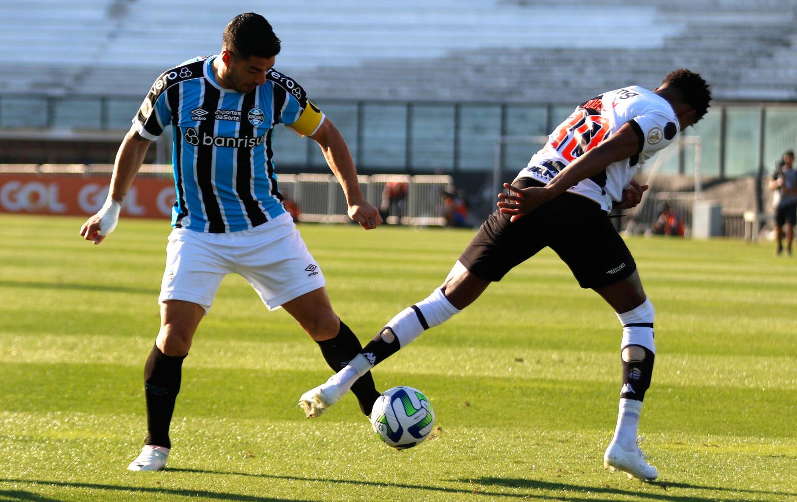 Gr&ecirc;mio estaciona nos 30 pontos e n&atilde;o ingressa no G-4