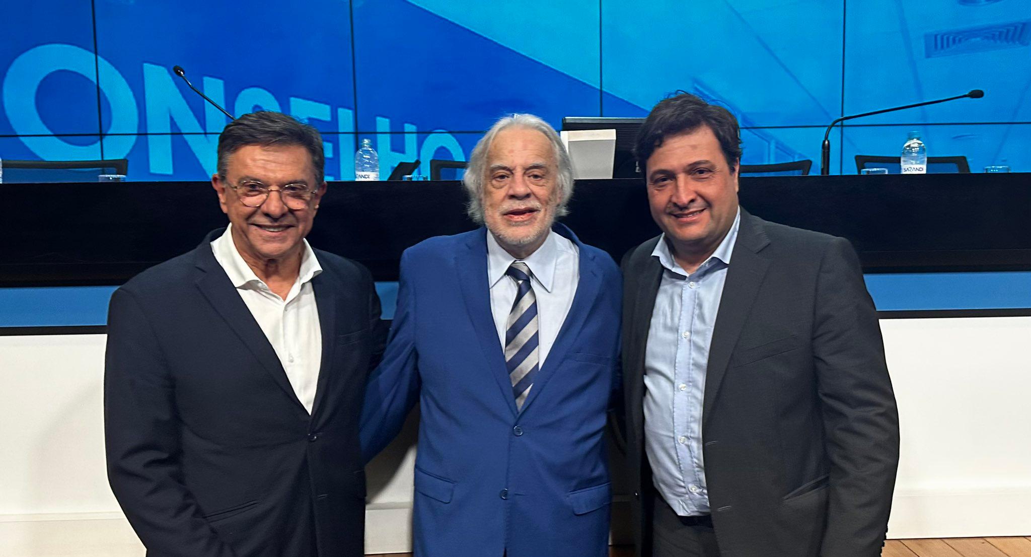 Cacalo teve trajet&oacute;ria vitoriosa na d&eacute;cada de 90, quando foi vice e depois presidente