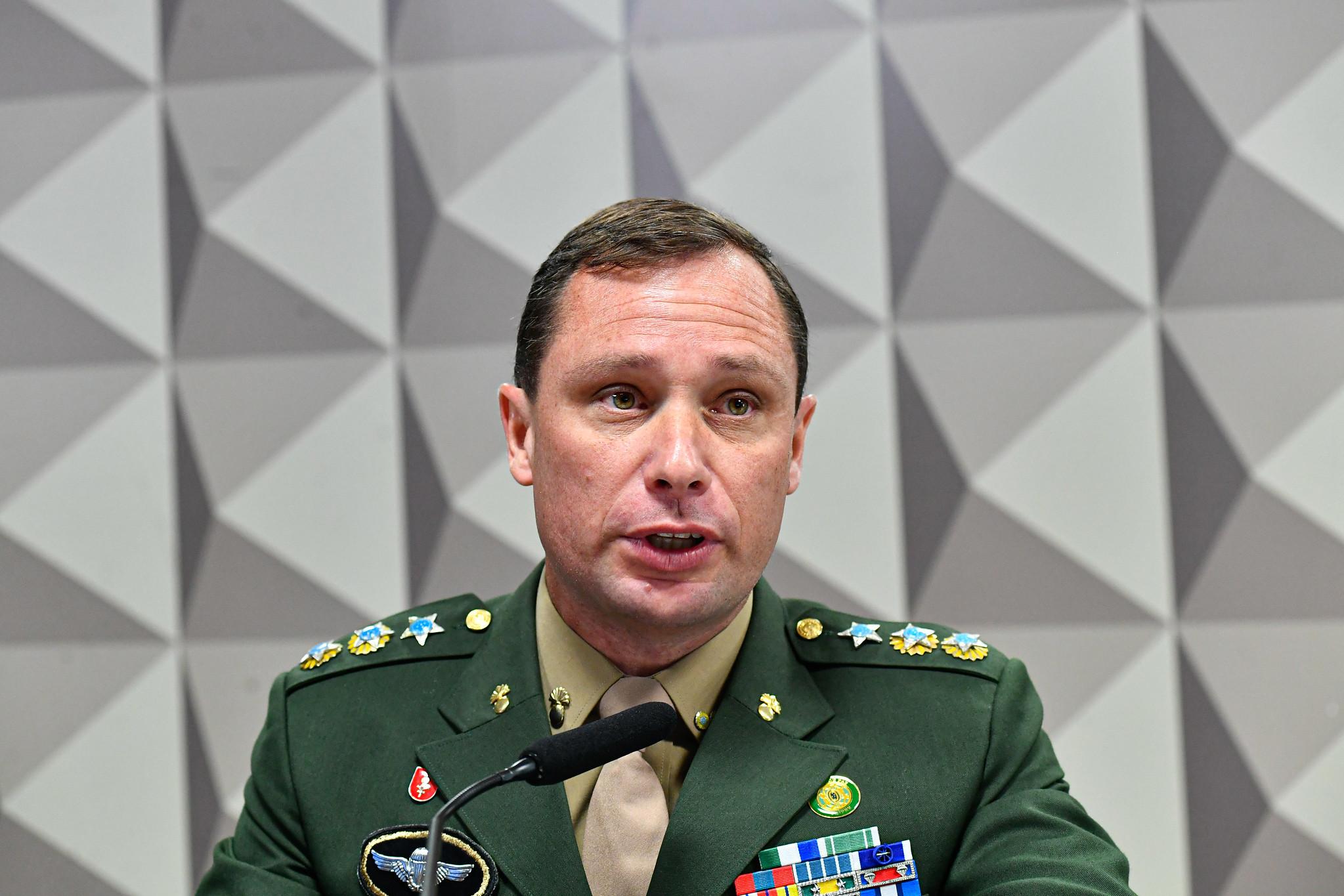 Contrato entre Cid e Bittencourt foi fechado na noite desta ter&ccedil;a-feira, 15