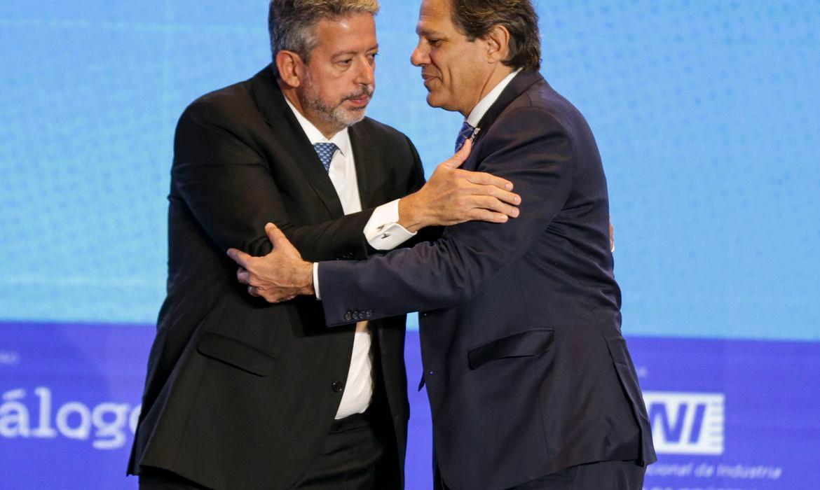 Interlocu&ccedil;&atilde;o sofreu interfer&ecirc;ncias nessa semana