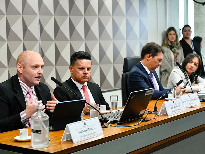 CPMI: Walter Delgatti relata oferta de indulto de Bolsonaro por invasão das urnas CPMI: Walter Delgatti relata oferta de indulto de Bolsonaro por invasão das urnas