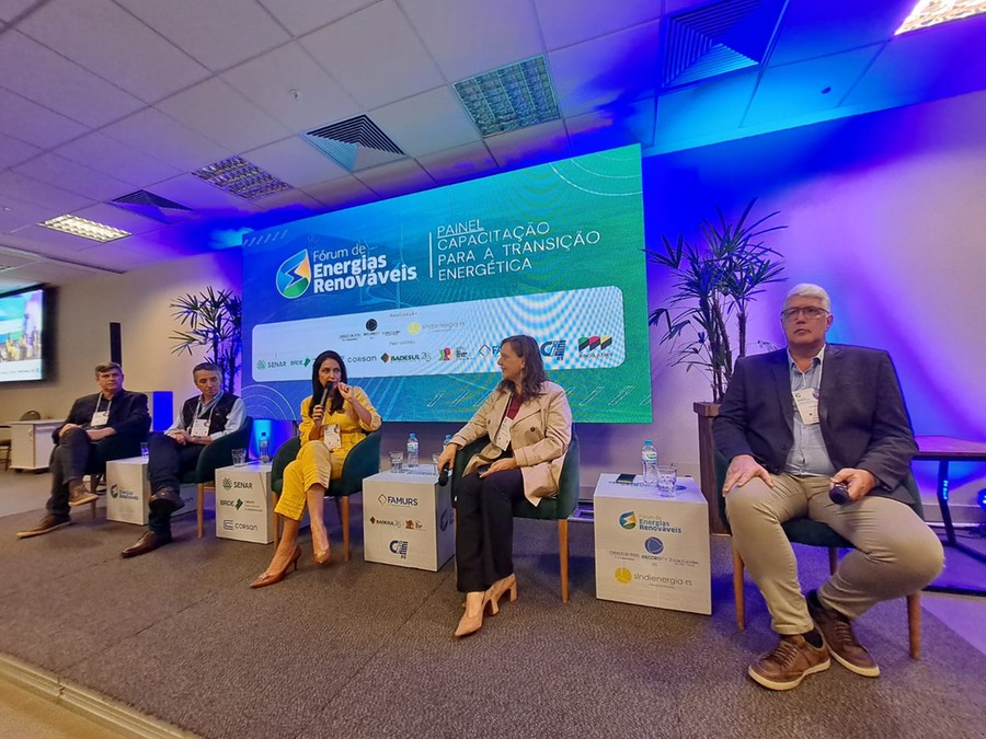 Alternativas para resolver a demanda de profissionais foram debatidas Alternativas para resolver a demanda de profissionais foram debatidas