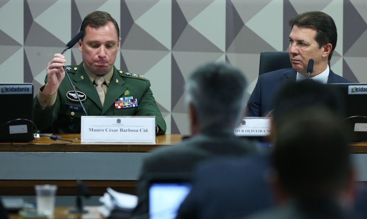 Moraes pro&iacute;be pai de Mauro Cid de visitar o filho na pris&atilde;o