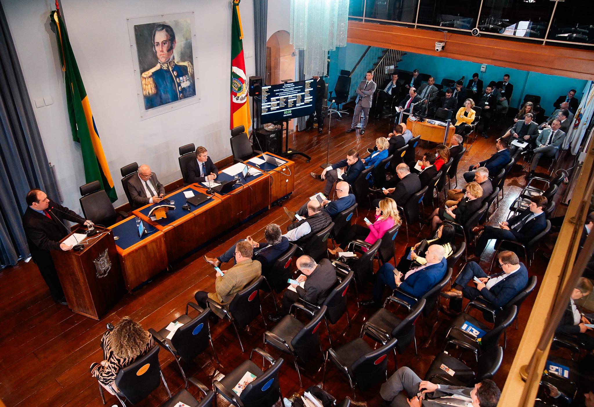 Sess&otilde;es plen&aacute;rias est&atilde;o ocorrendo no Memorial do Legislativo