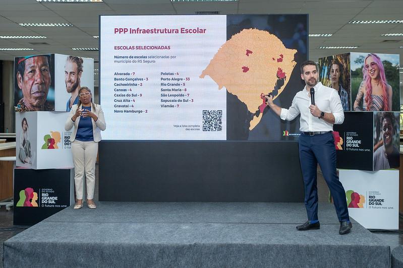 Governador Eduardo Leite durante an&uacute;ncio de medidas