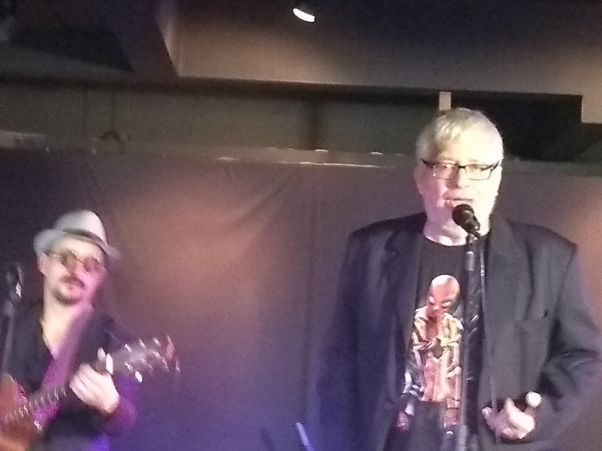 Miguel Brambilla, al&eacute;m de m&uacute;sico, &eacute; jornalista, profissional de marketing e est&aacute; lan&ccedil;ando tamb&eacute;m o livro "O Poder da Transforma&ccedil;&atilde;o"