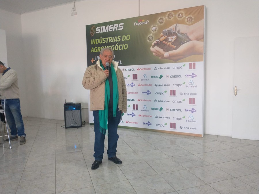Presidente do Simers, Cláudio Bier, durante a apresentação do projeto do Fundopem da Irrigação, na 46ª Expointer Presidente do Simers, Cláudio Bier, durante a apresentação do projeto do Fundopem da Irrigação, na 46ª Expointer