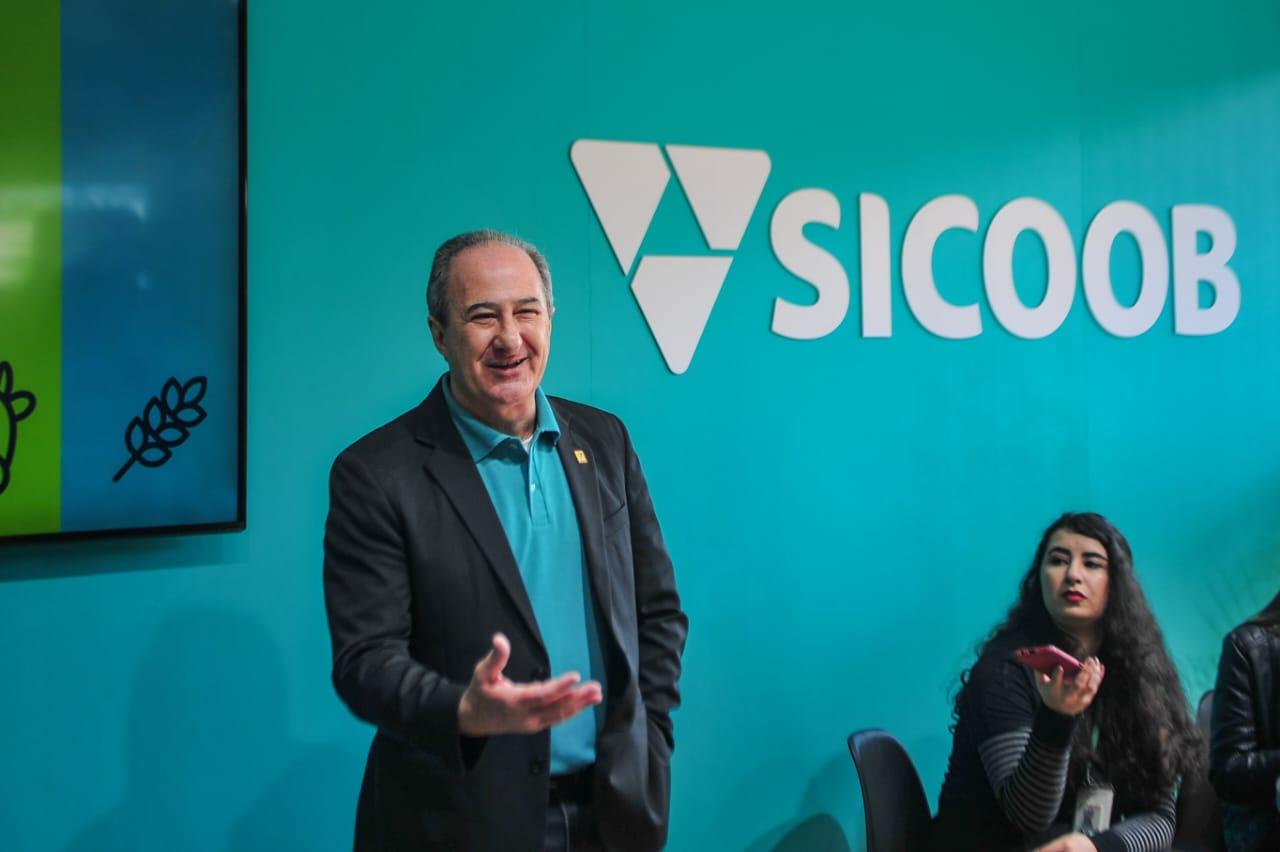 Olavo Lazzarotto conduziu apresenta&ccedil;&atilde;o sobre a abrang&ecirc;ncia e o desempenho do sistema &agrave; imprensa na Expointer, em Esteio