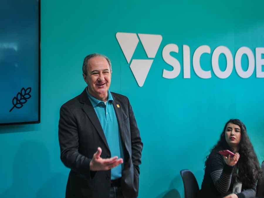 Olavo Lazzarotto conduziu apresentação sobre a abrangência e o desempenho do sistema à imprensa na Expointer, em Esteio Olavo Lazzarotto conduziu apresentação sobre a abrangência e o desempenho do sistema à imprensa na Expointer, em Esteio