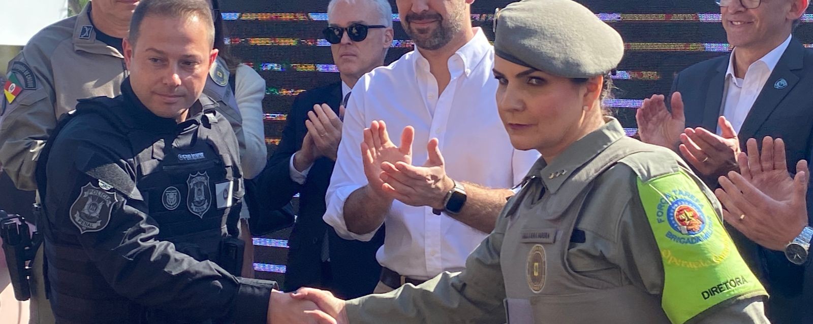 Governador Eduardo Leite mediou ato simbólico de passagem das chaves da unidade prisional Governador Eduardo Leite mediou ato simbólico de passagem das chaves da unidade prisional