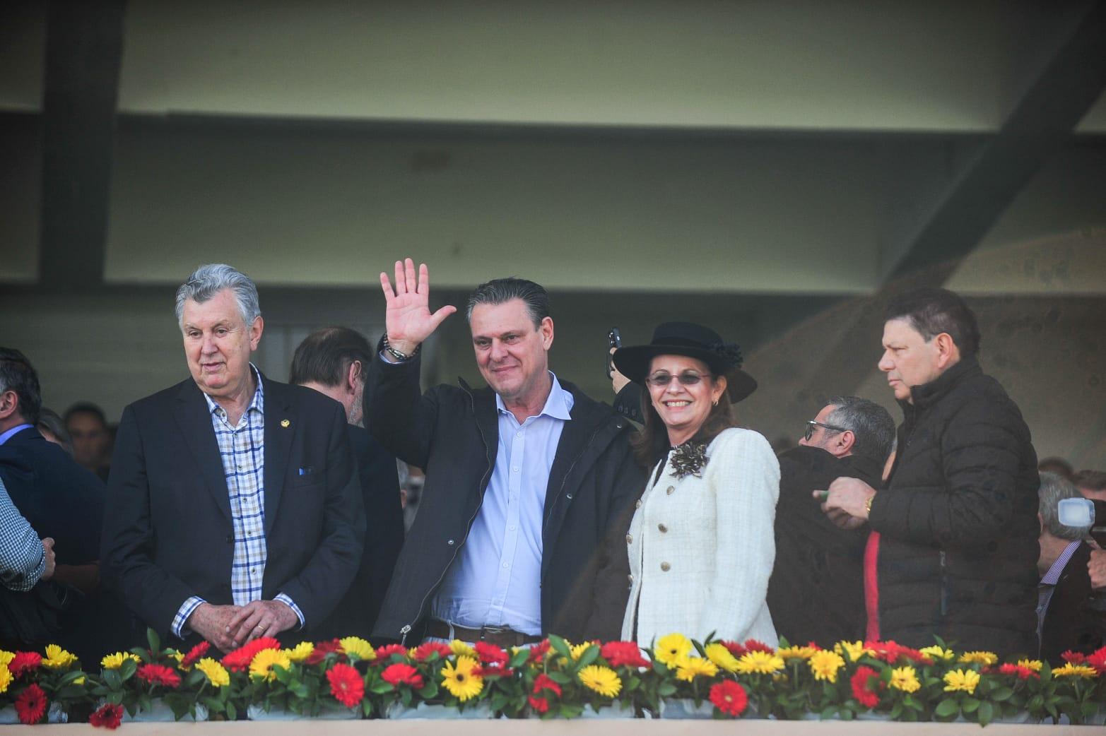 Ministro F&aacute;varo cofirmou linha de cr&eacute;dito do BNDES para cooperativas