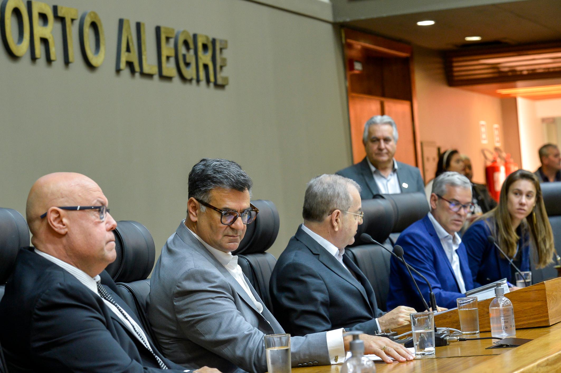 Na &uacute;ltima sess&atilde;o da CPI governista, o empres&aacute;rio Jailson Ferreira da Silva foi interrogado pelos vereadores