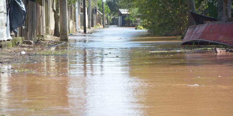 Defesa faz alerta para regiões ribeirinhas de Porto Alegre Defesa faz alerta para regiões ribeirinhas de Porto Alegre