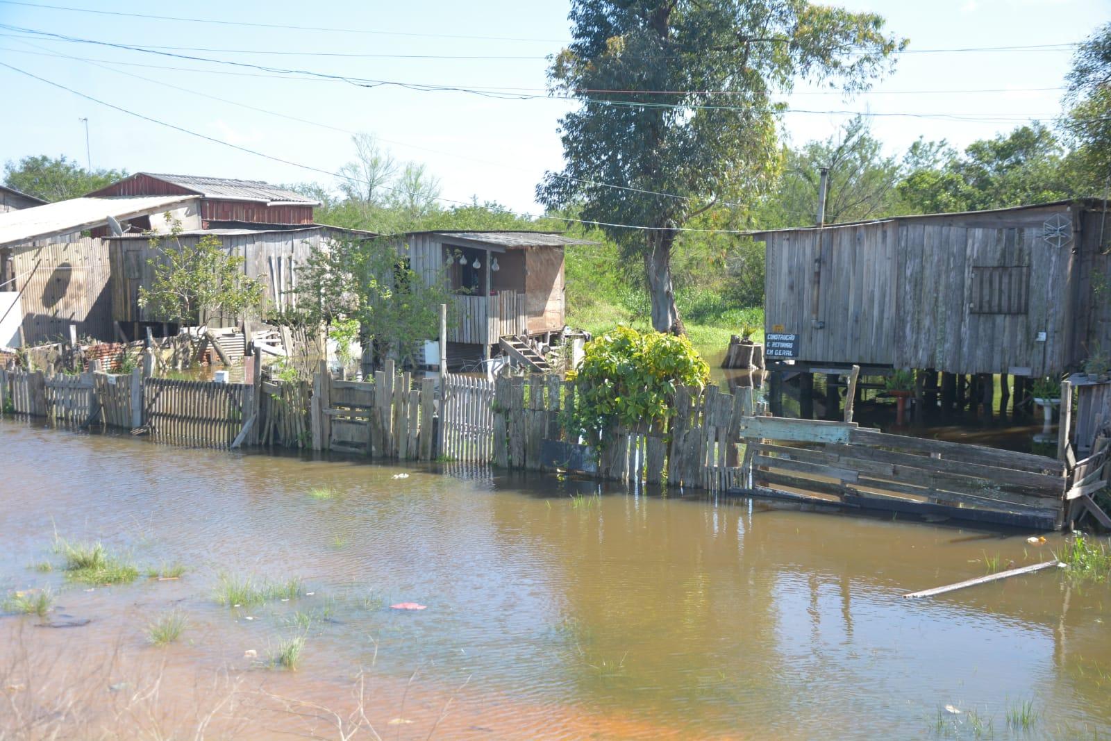 Chuva dever&aacute; retardar baixa de rios no Vale do Taquari e aumentar o n&iacute;vel do Gua&iacute;ba 