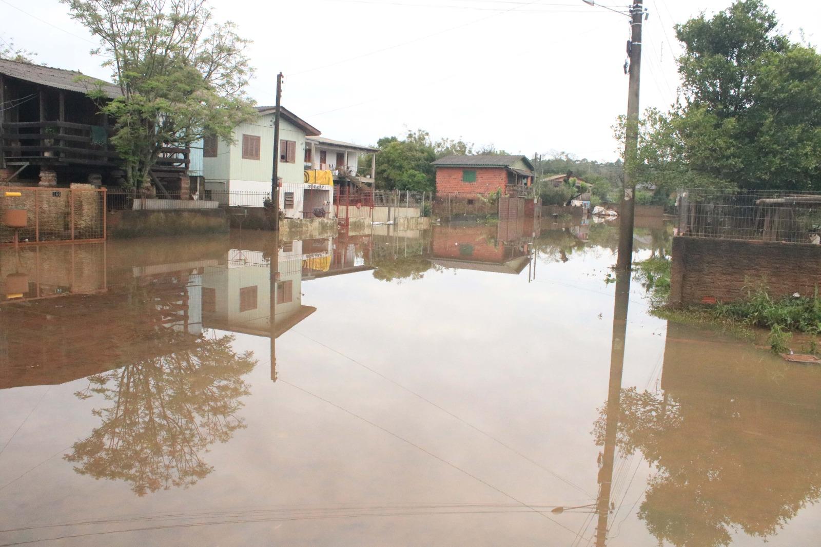 As cidades cortadas pelo Rio Ca&iacute; seguem com o status de alerta
