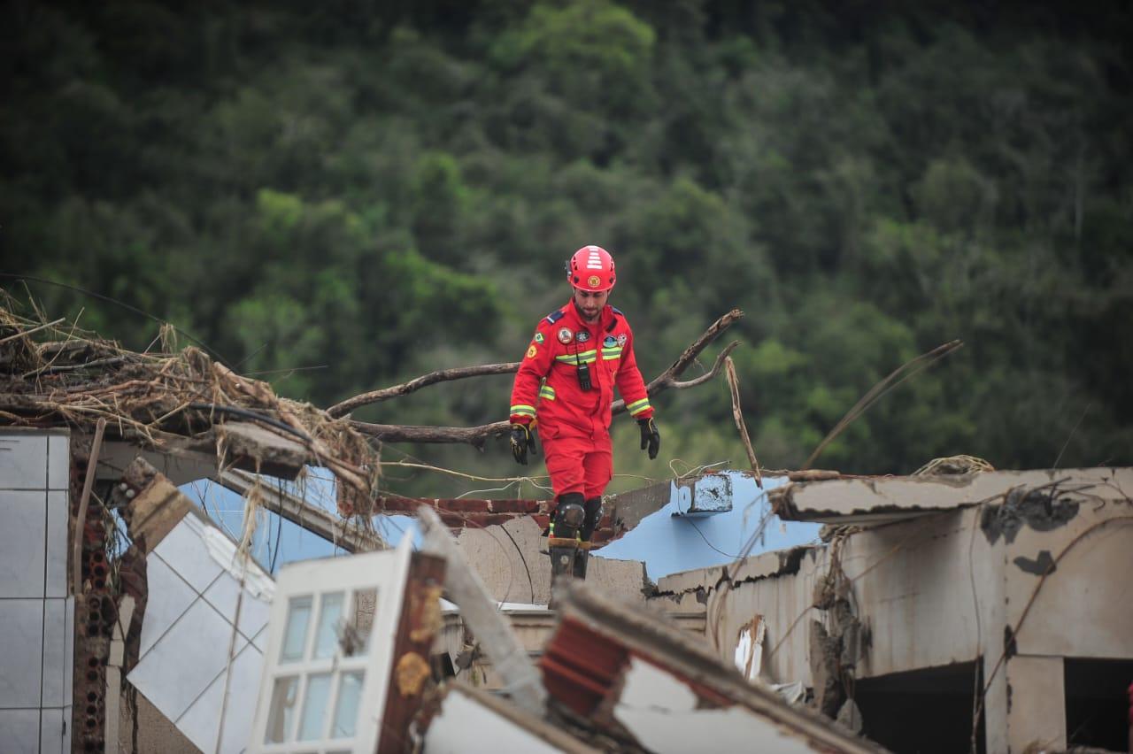 Estado j&aacute; contabiliza 41 mortes em decorr&ecirc;ncia das chuvas