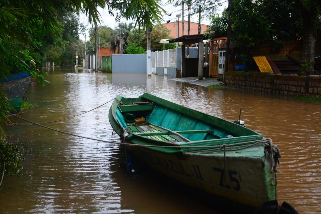 Seguem acolhidas 15 pessoas na Escola Estadual Alvarenga Peixoto, na Ilha Grande dos Marinheiros