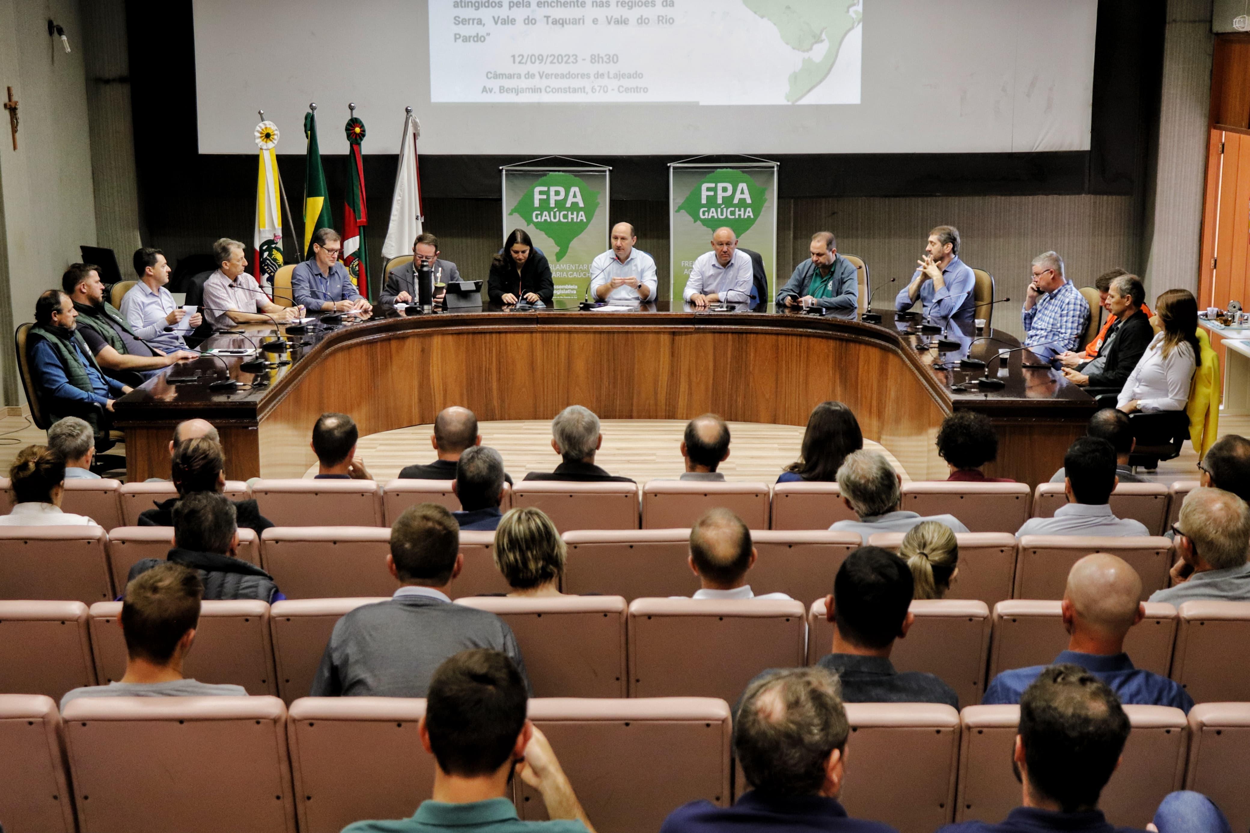 Frente Parlamentar da Agropecu&aacute;ria reuniu entidades em Lajeado