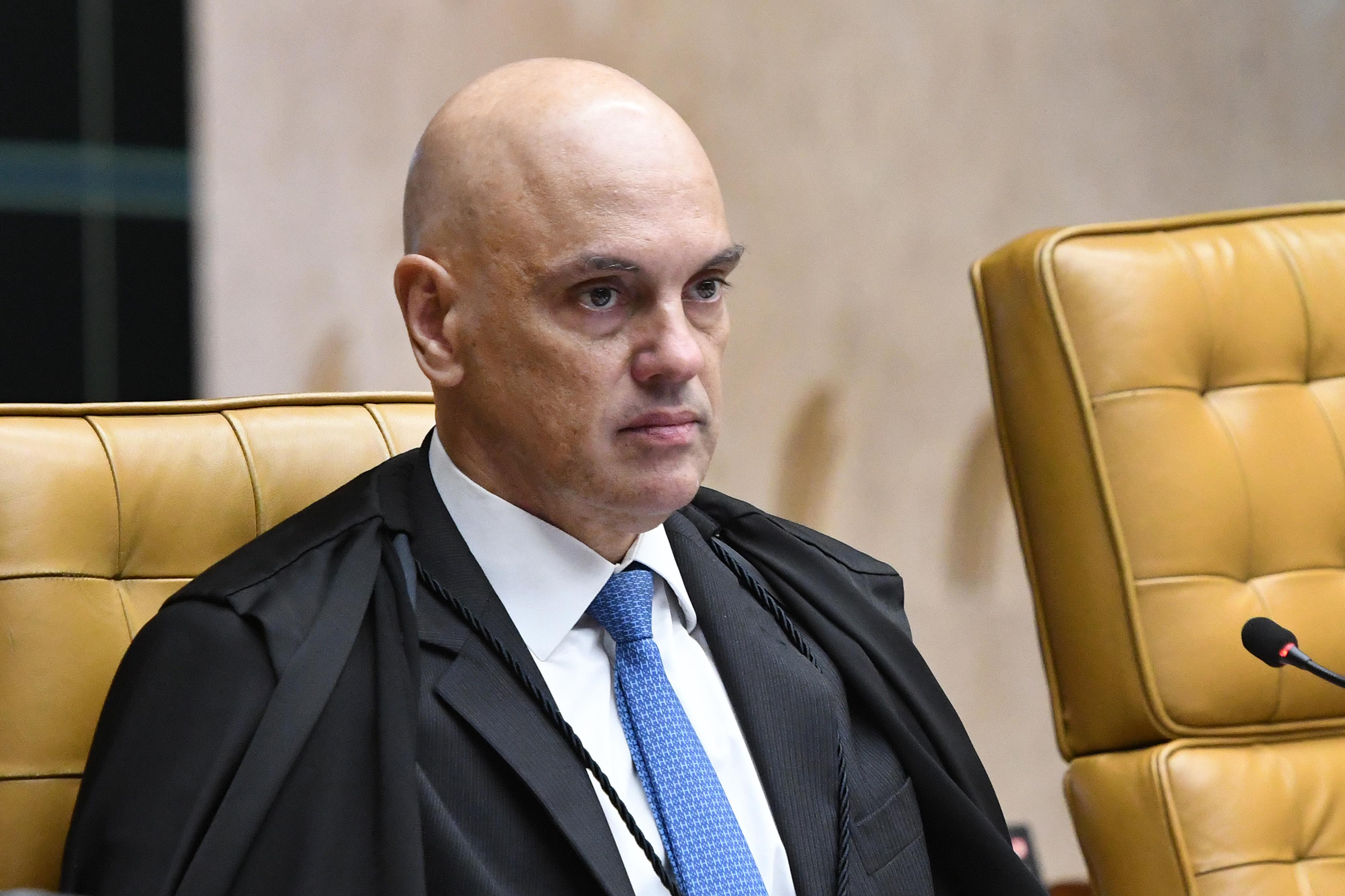 Moraes vota para condenar a 17 anos de pris&atilde;o mais cinco r&eacute;us pelos atos do 8 de Janeiro