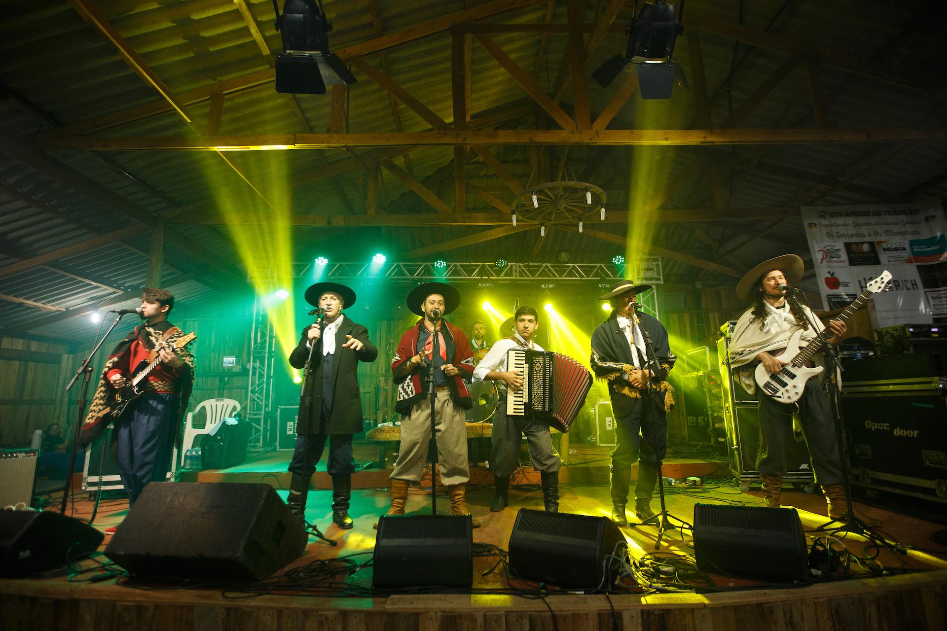 Os Serranos completam 55 anos com um show comemorativo no dia 5 de outubro, em Porto Alegre, um document&aacute;rio e um musical