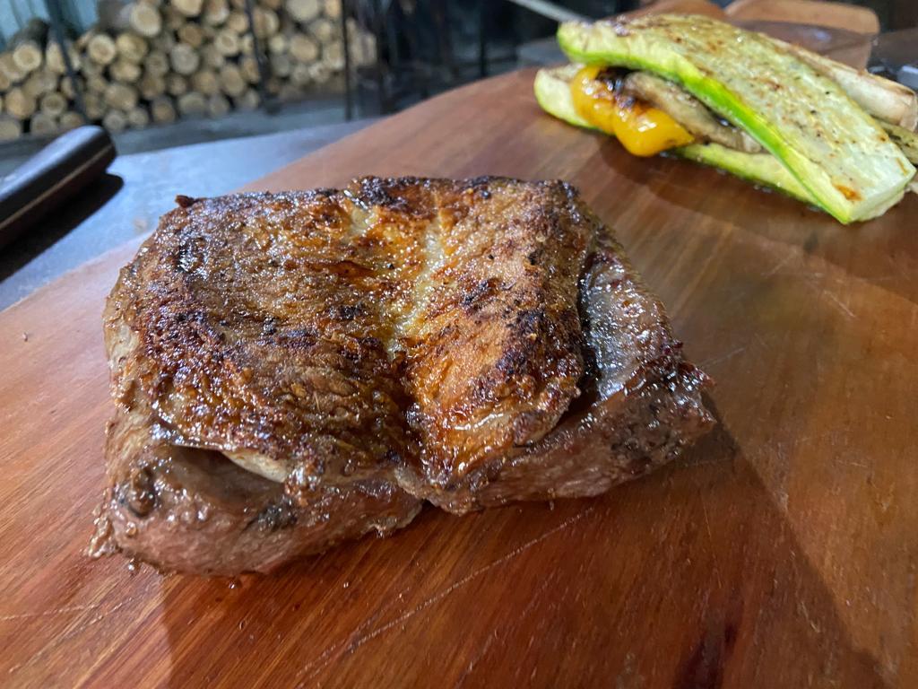 Lombo de cordeiro foi um dos cortes escolhidos para o churrasco