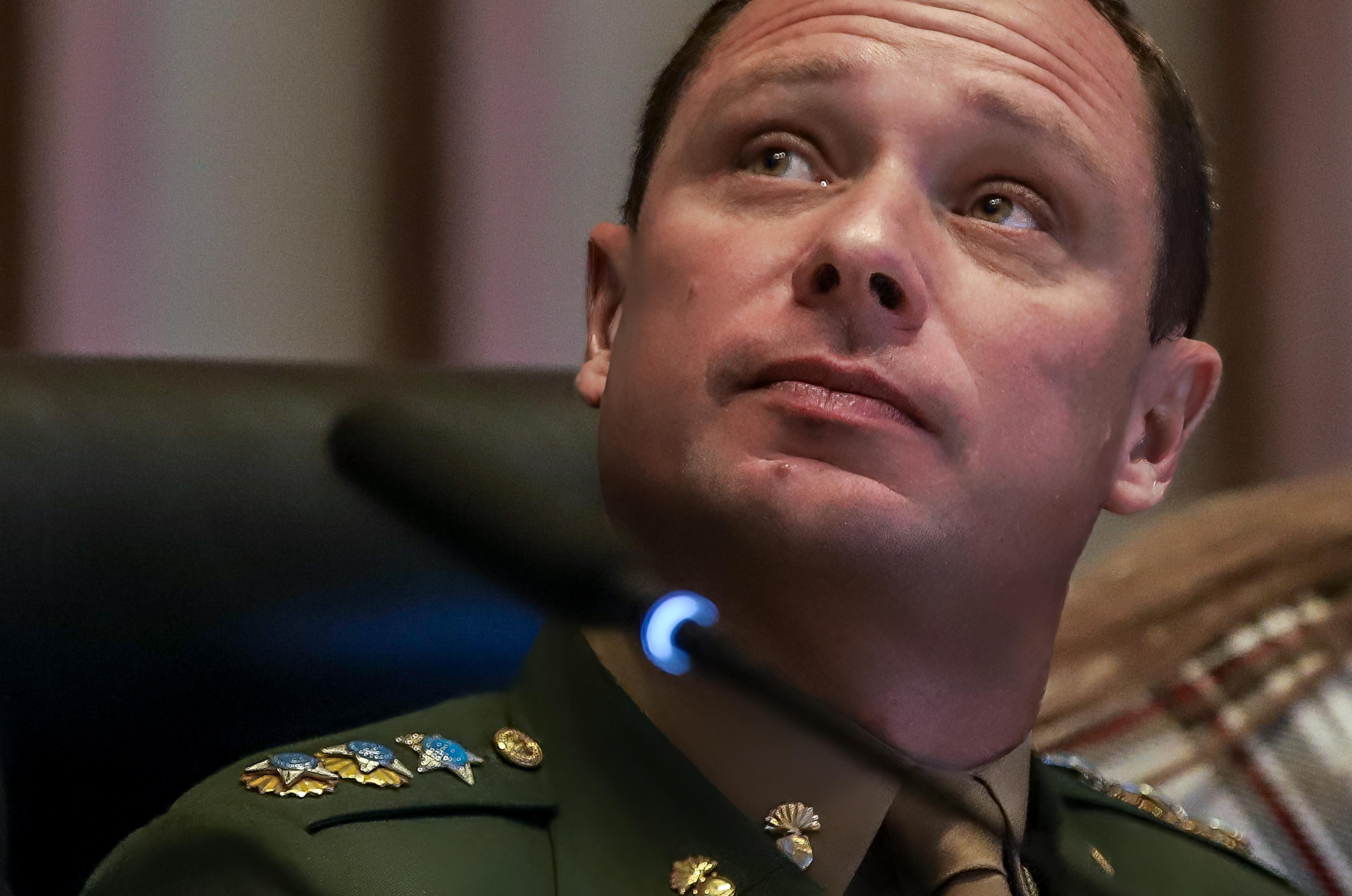 Cid disse que Bolsonaro recebeu o documento do assessor e tamb&eacute;m quando levou-o aos militares