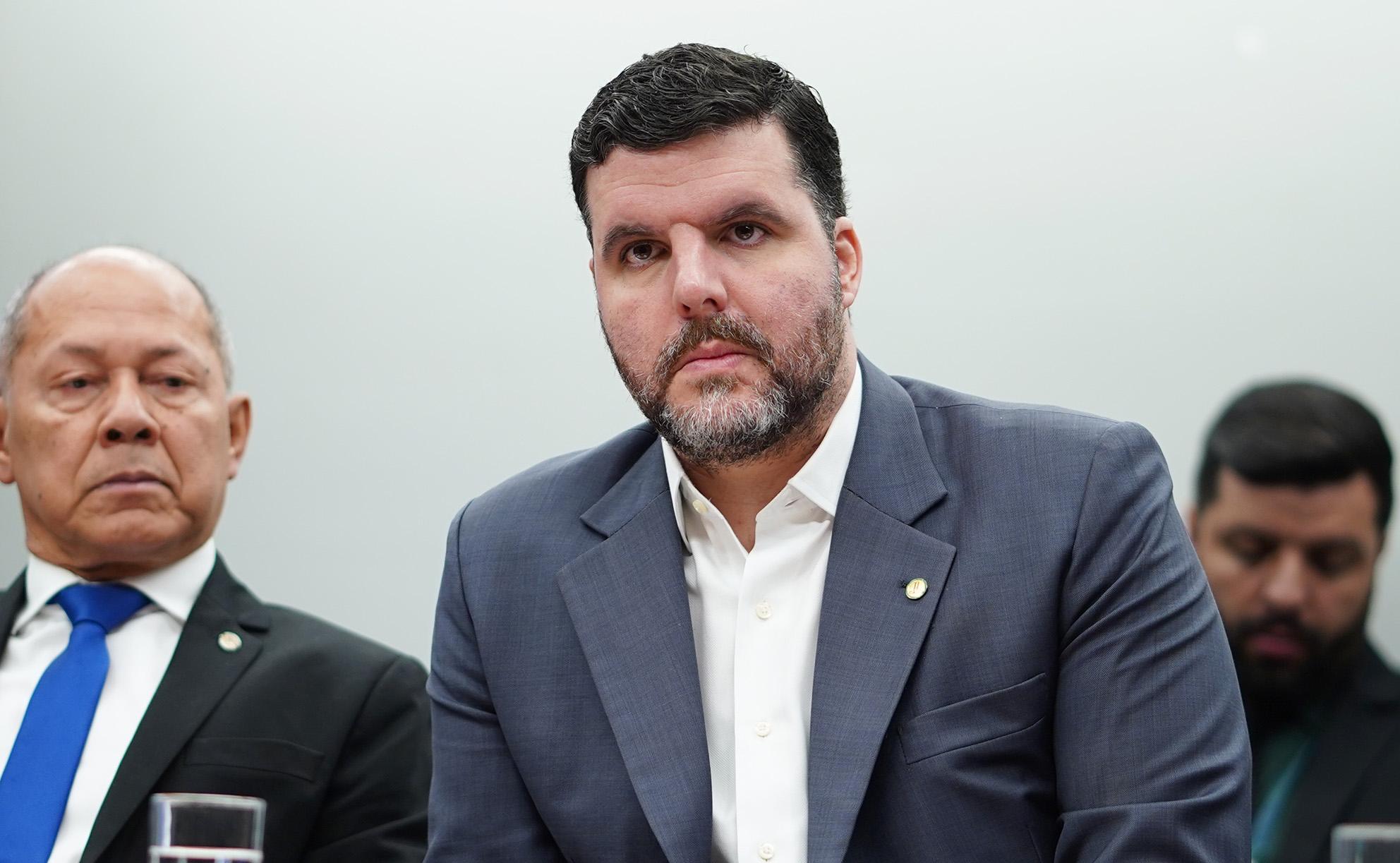 Segundo Lupion, a bancada ruralista n&atilde;o pode "aceitar passiva essa quest&atilde;o"