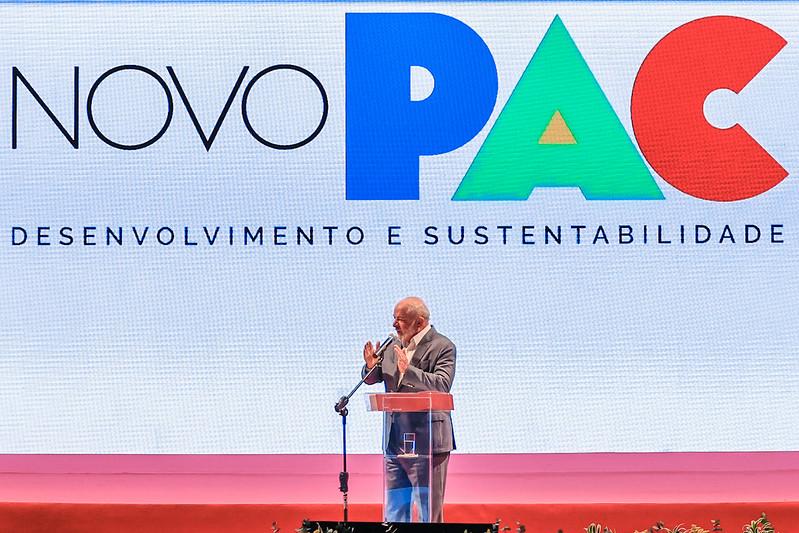 Em agosto, Lula fez o lan&ccedil;amento do Novo PAC no Rio de Janeiro