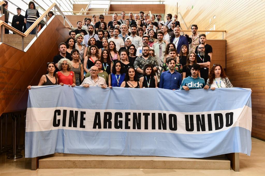 Protesto contou com representantes das 25 produ&ccedil;&otilde;es argentinas presentes no festival de cinema