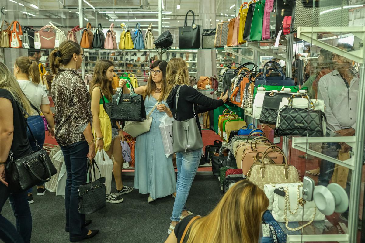 P&uacute;blico poder&aacute; conferir lan&ccedil;amentos da pr&oacute;xima temporada e promo&ccedil;&otilde;es especiais na Fenac